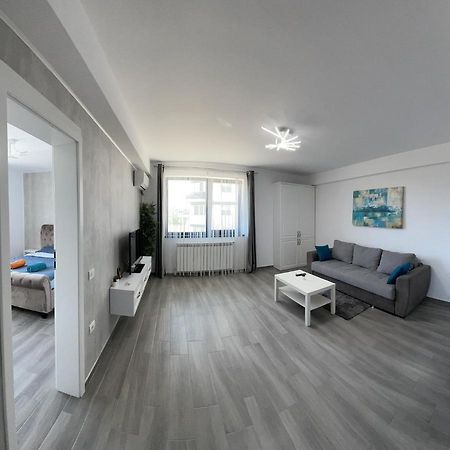 Ls Lake Apartment Mamaia Nord Năvodari Exterior foto